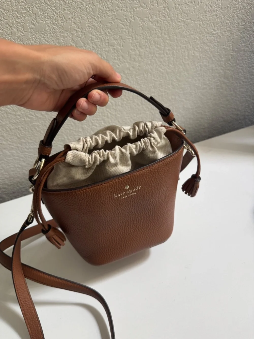 Kate Spade New York Hayes bucket bag- brand new